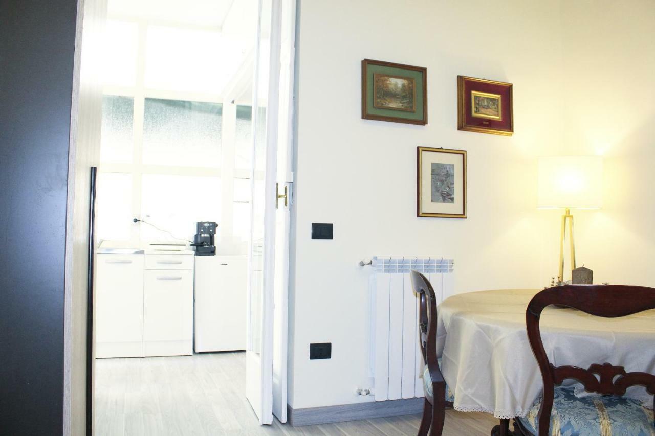 La Suite Del Prof Neapel Exteriör bild